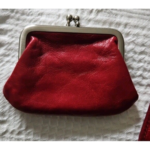 HOBO International Sadie Wine Red Leather Trifold Continental Wallet Magnetic - Picture 3 of 11